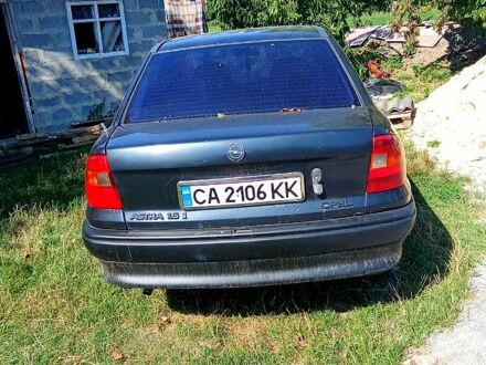 Серый Опель Астра, объемом двигателя 1.6 л и пробегом 0 тыс. км за 2100 $, фото 1 на Automoto.ua