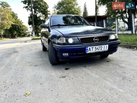 Сірий Опель Астра, об'ємом двигуна 1.6 л та пробігом 300 тис. км за 1800 $, фото 1 на Automoto.ua