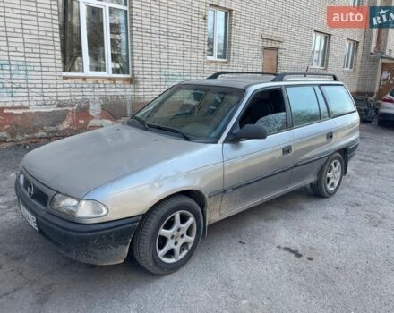 Сірий Опель Астра, об'ємом двигуна 1.6 л та пробігом 355 тис. км за 950 $, фото 1 на Automoto.ua