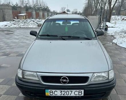 Сірий Опель Астра, об'ємом двигуна 1.6 л та пробігом 295 тис. км за 1900 $, фото 1 на Automoto.ua