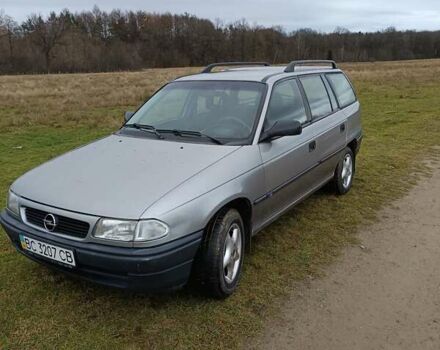 Серый Опель Астра, объемом двигателя 1.6 л и пробегом 290 тыс. км за 1200 $, фото 1 на Automoto.ua