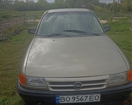Опель Астра 1996 в Хмельницком на Automoto.ua Серый Опель Астра, объемом двигателя 1.4 л и пробегом 2 тыс. км за 1200 $, фото 1 на Automoto.ua