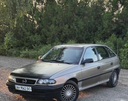 Сірий Опель Астра, об'ємом двигуна 1.4 л та пробігом 270 тис. км за 1401 $, фото 1 на Automoto.ua