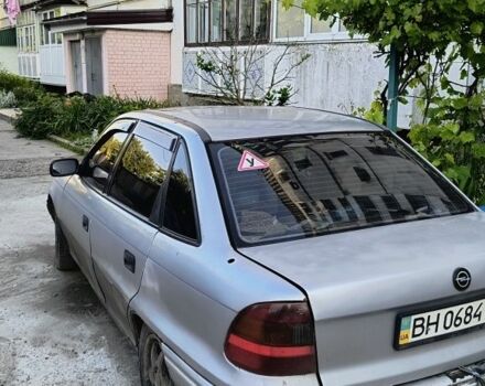 Сірий Опель Астра, об'ємом двигуна 1.6 л та пробігом 40 тис. км за 1009 $, фото 1 на Automoto.ua