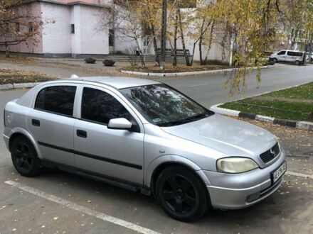 Серый Опель Астра, объемом двигателя 1.4 л и пробегом 400 тыс. км за 2200 $, фото 1 на Automoto.ua