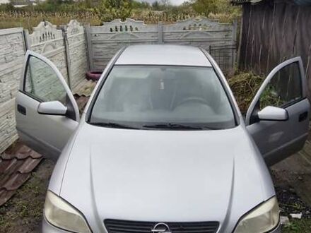 Сірий Опель Астра, об'ємом двигуна 1.69 л та пробігом 327 тис. км за 2500 $, фото 1 на Automoto.ua