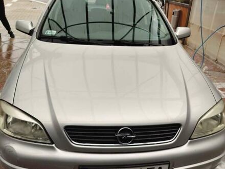 Серый Опель Астра, объемом двигателя 1.6 л и пробегом 268 тыс. км за 3800 $, фото 1 на Automoto.ua