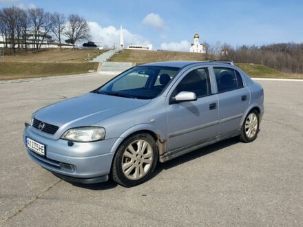 Сірий Опель Астра, об'ємом двигуна 1.6 л та пробігом 255 тис. км за 3500 $, фото 1 на Automoto.ua