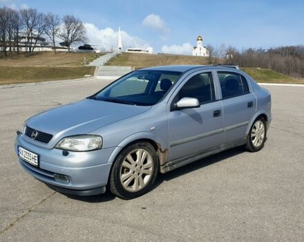 Серый Опель Астра, объемом двигателя 1.6 л и пробегом 255 тыс. км за 3500 $, фото 1 на Automoto.ua