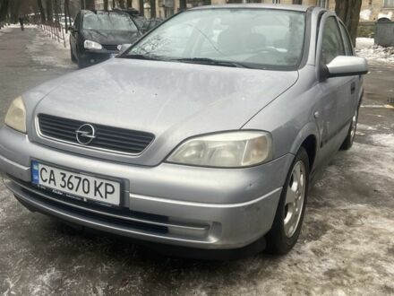 Серый Опель Астра, объемом двигателя 1.6 л и пробегом 200 тыс. км за 2381 $, фото 1 на Automoto.ua