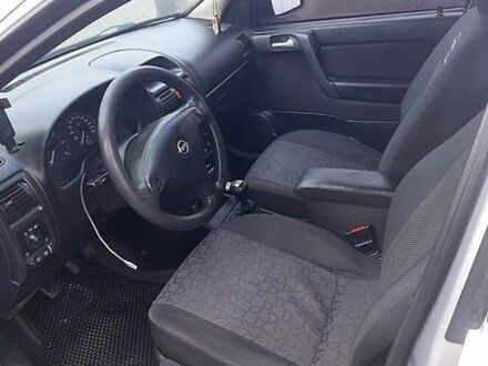 Серый Опель Астра, объемом двигателя 2 л и пробегом 0 тыс. км за 2200 $, фото 1 на Automoto.ua