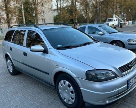 Серый Опель Астра, объемом двигателя 2 л и пробегом 300 тыс. км за 2700 $, фото 1 на Automoto.ua
