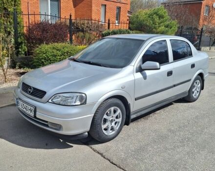 Серый Опель Астра, объемом двигателя 1.4 л и пробегом 154 тыс. км за 3500 $, фото 1 на Automoto.ua