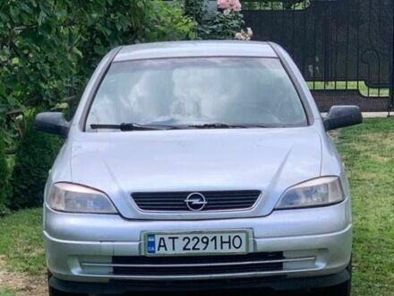 Серый Опель Астра, объемом двигателя 1.6 л и пробегом 310 тыс. км за 2500 $, фото 1 на Automoto.ua