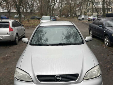 Серый Опель Астра, объемом двигателя 1.6 л и пробегом 257 тыс. км за 3500 $, фото 1 на Automoto.ua