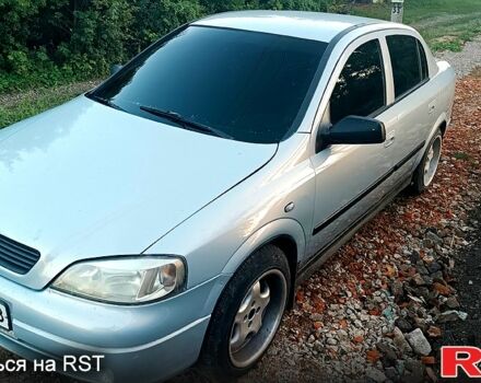 Серый Опель Астра, объемом двигателя 1.6 л и пробегом 300 тыс. км за 2700 $, фото 1 на Automoto.ua