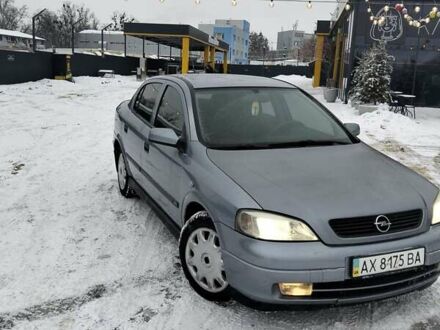 Серый Опель Астра, объемом двигателя 1.6 л и пробегом 264 тыс. км за 3650 $, фото 1 на Automoto.ua