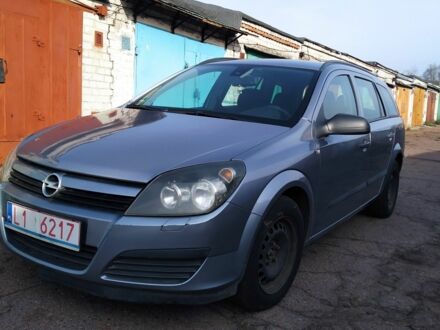 Серый Опель Астра, объемом двигателя 1.7 л и пробегом 300 тыс. км за 1450 $, фото 1 на Automoto.ua