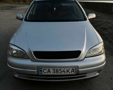 Серый Опель Астра, объемом двигателя 1.6 л и пробегом 175 тыс. км за 3400 $, фото 1 на Automoto.ua