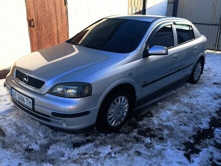 Серый Опель Астра, объемом двигателя 1.6 л и пробегом 250 тыс. км за 3450 $, фото 1 на Automoto.ua