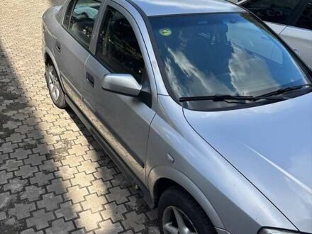 Сірий Опель Астра, об'ємом двигуна 1.39 л та пробігом 300 тис. км за 3500 $, фото 1 на Automoto.ua