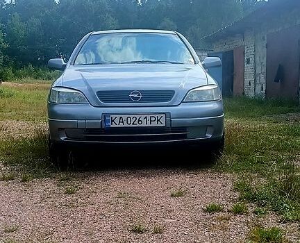 Серый Опель Астра, объемом двигателя 1.6 л и пробегом 272 тыс. км за 3150 $, фото 1 на Automoto.ua
