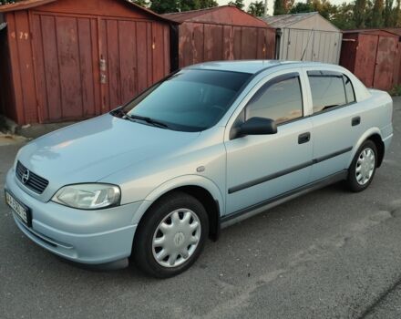 Серый Опель Астра, объемом двигателя 0 л и пробегом 180 тыс. км за 6300 $, фото 1 на Automoto.ua