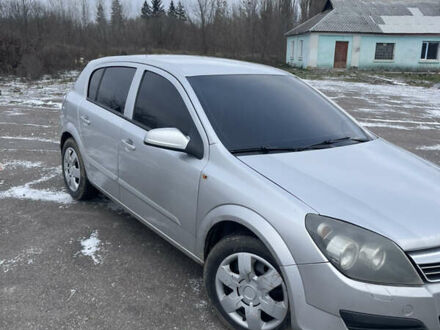 Серый Опель Астра, объемом двигателя 1.6 л и пробегом 315 тыс. км за 3800 $, фото 1 на Automoto.ua