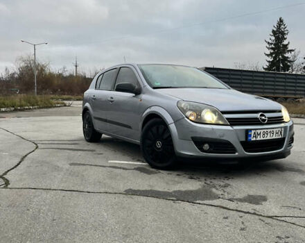 Сірий Опель Астра, об'ємом двигуна 1.69 л та пробігом 255 тис. км за 3999 $, фото 1 на Automoto.ua