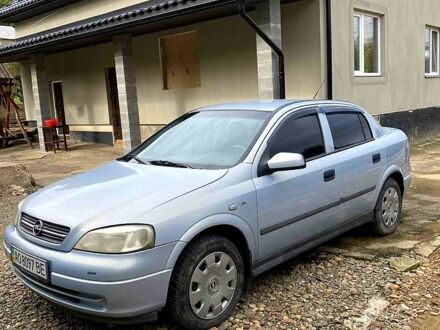 Серый Опель Астра, объемом двигателя 1.4 л и пробегом 264 тыс. км за 2500 $, фото 1 на Automoto.ua