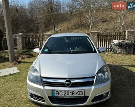 Серый Опель Астра, объемом двигателя 1.8 л и пробегом 245 тыс. км за 5500 $, фото 1 на Automoto.ua