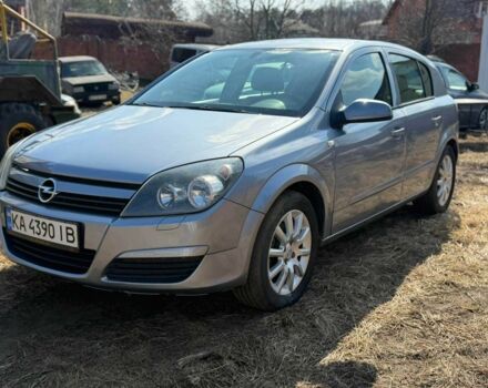 Серый Опель Астра, объемом двигателя 1.6 л и пробегом 175 тыс. км за 3950 $, фото 1 на Automoto.ua