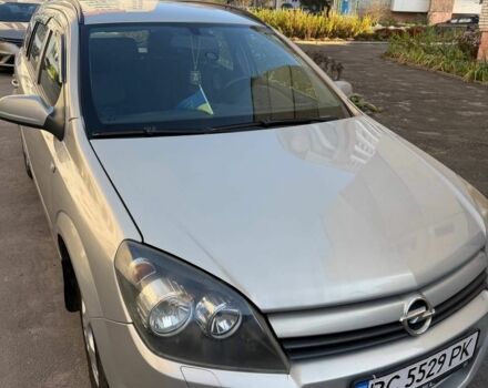 Серый Опель Астра, объемом двигателя 1.6 л и пробегом 192 тыс. км за 4000 $, фото 1 на Automoto.ua