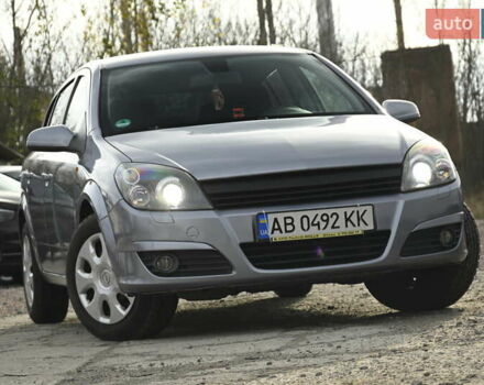 Серый Опель Астра, объемом двигателя 1.6 л и пробегом 188 тыс. км за 4500 $, фото 1 на Automoto.ua