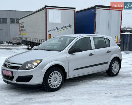 Серый Опель Астра, объемом двигателя 1.6 л и пробегом 169 тыс. км за 4850 $, фото 1 на Automoto.ua