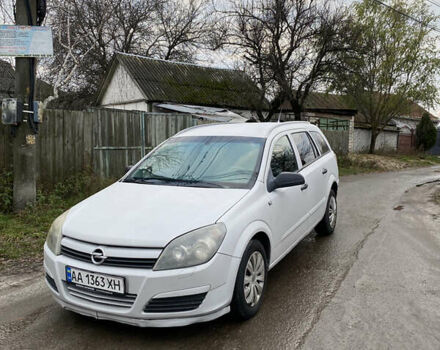 Серый Опель Астра, объемом двигателя 1.4 л и пробегом 410 тыс. км за 3700 $, фото 1 на Automoto.ua