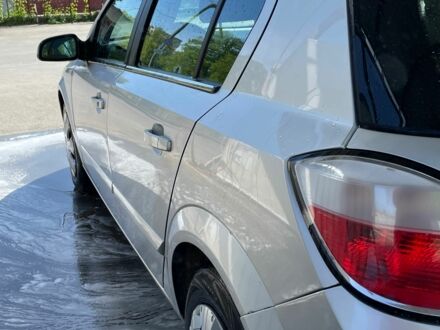 Серый Опель Астра, объемом двигателя 1.6 л и пробегом 279 тыс. км за 4300 $, фото 1 на Automoto.ua