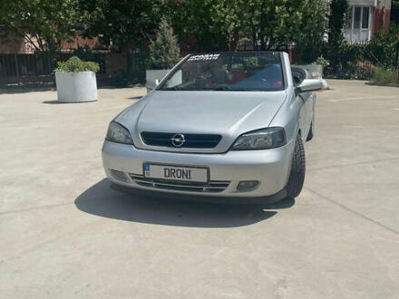 Серый Опель Астра, объемом двигателя 1.8 л и пробегом 189 тыс. км за 4800 $, фото 1 на Automoto.ua