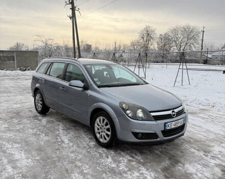 Серый Опель Астра, объемом двигателя 1.6 л и пробегом 238 тыс. км за 4700 $, фото 1 на Automoto.ua