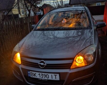 Серый Опель Астра, объемом двигателя 1.6 л и пробегом 345 тыс. км за 4250 $, фото 1 на Automoto.ua