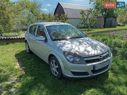 Опель Астра 2004 у Попольне на Automoto.ua Сірий Опель Астра, об'ємом двигуна 1.6 л та пробігом 270 тис. км за 4400 $, фото 1 на Automoto.ua