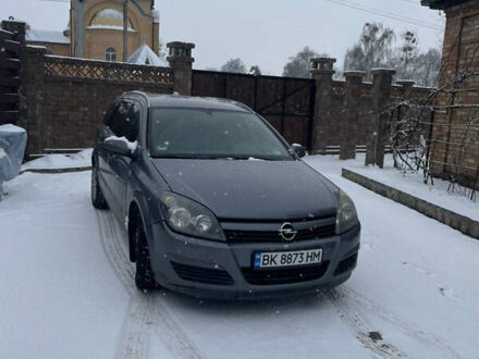 Серый Опель Астра, объемом двигателя 1.6 л и пробегом 280 тыс. км за 3900 $, фото 1 на Automoto.ua