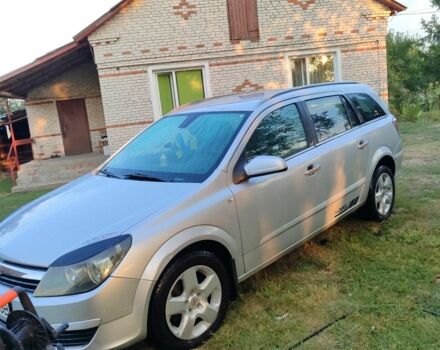 Серый Опель Астра, объемом двигателя 1.8 л и пробегом 220 тыс. км за 3704 $, фото 1 на Automoto.ua