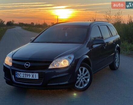 Сірий Опель Астра, об'ємом двигуна 1.7 л та пробігом 240 тис. км за 4300 $, фото 1 на Automoto.ua