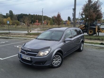 Опель Астра 2005 в Чернигове на Automoto.ua Серый Опель Астра, объемом двигателя 1.8 л и пробегом 250 тыс. км за 4300 $, фото 1 на Automoto.ua