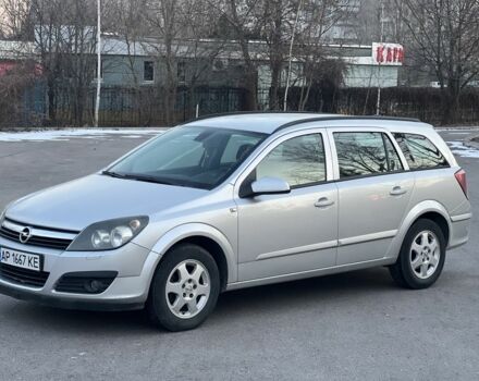 Серый Опель Астра, объемом двигателя 1.6 л и пробегом 240 тыс. км за 6000 $, фото 1 на Automoto.ua