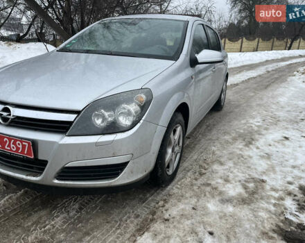 Серый Опель Астра, объемом двигателя 1.8 л и пробегом 216 тыс. км за 5600 $, фото 1 на Automoto.ua