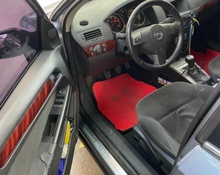 Сірий Опель Астра, об'ємом двигуна 1.69 л та пробігом 172 тис. км за 4900 $, фото 1 на Automoto.ua