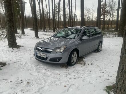 Сірий Опель Астра, об'ємом двигуна 1.6 л та пробігом 235 тис. км за 4400 $, фото 1 на Automoto.ua