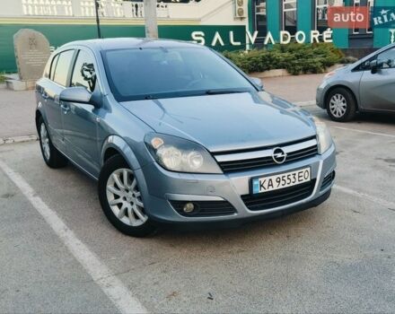 Серый Опель Астра, объемом двигателя 1.6 л и пробегом 326 тыс. км за 4400 $, фото 1 на Automoto.ua